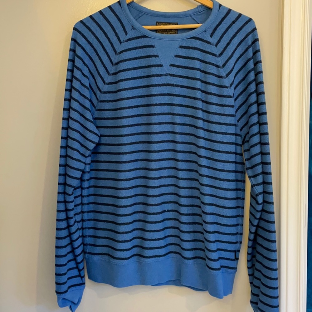 Lucky Brand men’s sweater